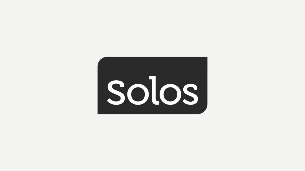 Solos Black logo